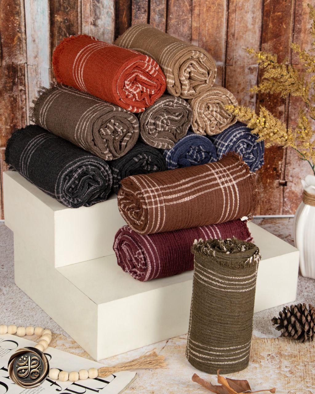 شال پلیسه چهارخونه